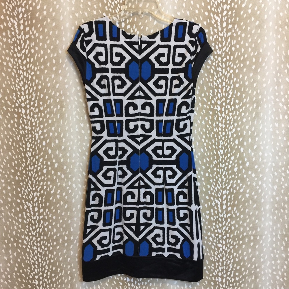 Cache Geometric Dress - Picture 2 of 4